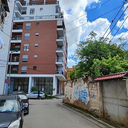 Enes Apartment Tirane מראה חיצוני תמונה