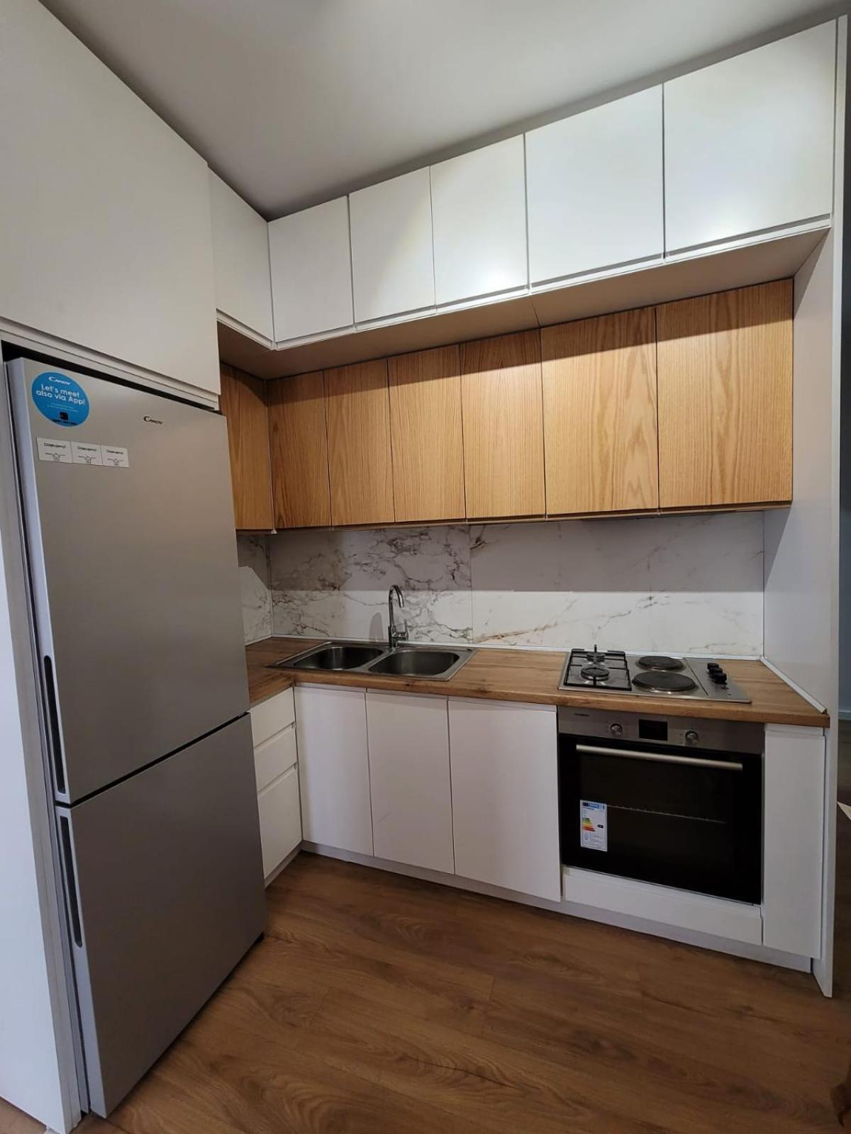 Enes Apartment Tirane מראה חיצוני תמונה