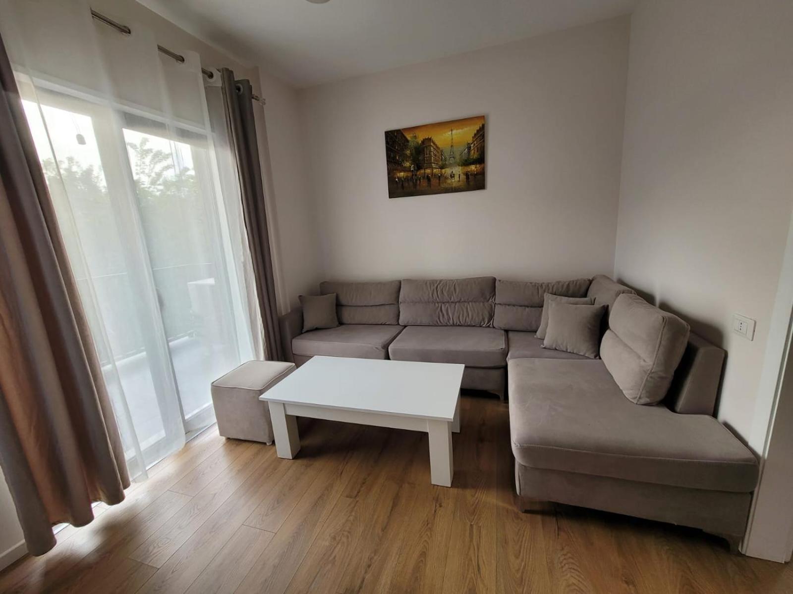 Enes Apartment Tirane מראה חיצוני תמונה